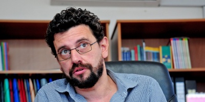 Renunci director de educacin 