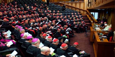 Vaticano: Concluye snodo sobre la familia tras casi un mes de debate