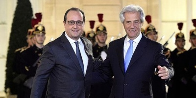 Vzquez es homenajeado por Hollande en Paris