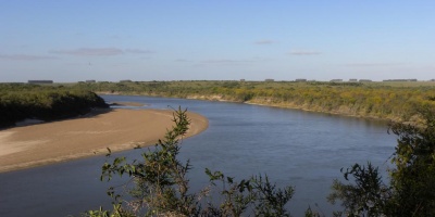 Armada busca a nio desaparecido en el Ro Negro en Tacuaremb