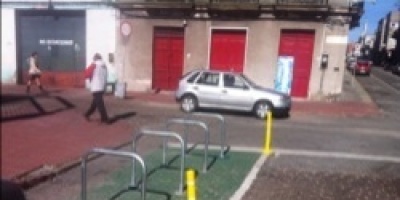 Instalan bicicletarios en la Ciudad Vieja