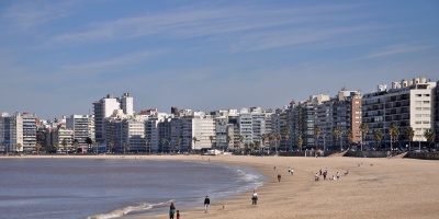 Menos cianobacterias en las playas de Montevideo
