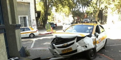 Choque en San Mart�n y Blandengues con heridos