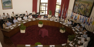 El Gobierno le transferirá 16.500 millones de pesos a las intendencias