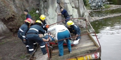 Un j�ven de 21 a�os se encuetra grave tras caer en las canteras del Parque Rod�