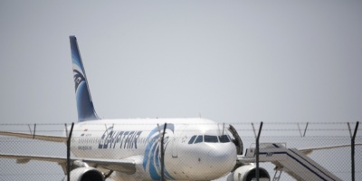 Captan se�ales "probablemente" de una caja negra del avi�n de EgyptAir