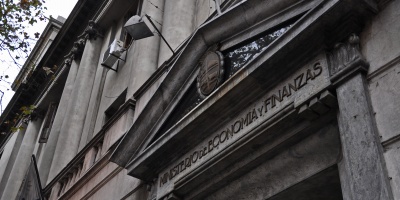 Economistas piden bajar r�pidamente el gasto