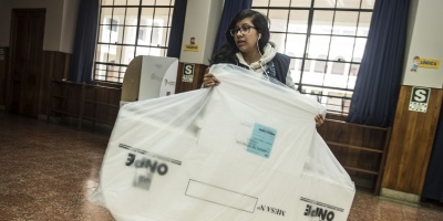 M�s de 200 ciudadanos peruanos residentes en Uruguay votan hoy en la segunda vuelta electoral