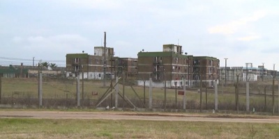 Presos protestaron en los techos de la c�rcel de Santiago V�zquez