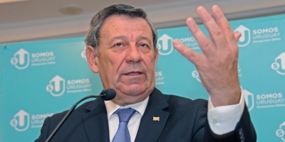 Nin Novoa: En Venezuela hay una �democracia autoritaria�, pero no �ruptura institucional�