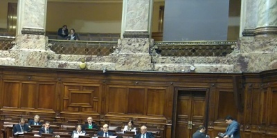 El Ejecutivo se reunir� este martes con los cuatro diputados �rebeldes� del Frente Amplio