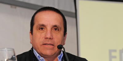 Oscar Dourado: Uber "es una nueva forma de robar"