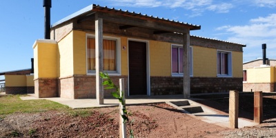 Mevir inaugur� 47 viviendas en Carlos Reyles 