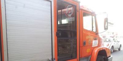 Bomberos rescataron a dos personas en una ca�ada en Maldonado