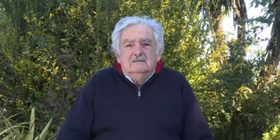 Mujica cr�tico en su "videocolumna" 