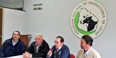 Tamberos se re�nen con Aguerre