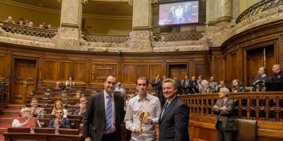 Reconocimiento a God�n en la C�mara de Representantes