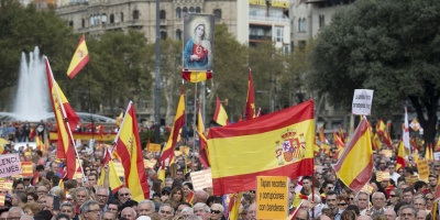 Unas 5.000 personas se manifiestan en Barcelona por la unidad de Espa�a