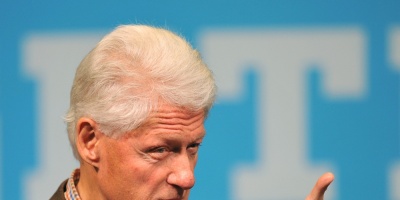 Una mujer acusa a Bill Clinton de propasarse, en 1980