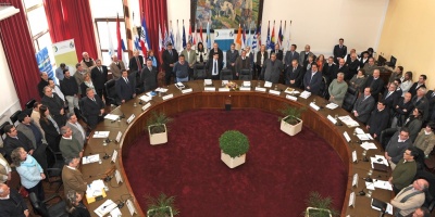 Intendentes se re�nen con ministro de Salud y presidente de la Suprema Corte