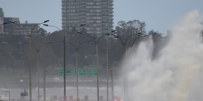 Meteorolog�a mantiene advertencia naranja para Maldonado y Rocha 