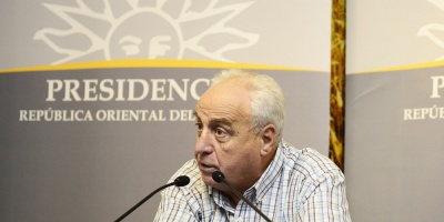 Ministro Rossi no recibi� planteo oficial de Alas Uruguay