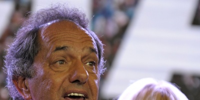 Investigan t�tulo universitario de Daniel Scioli