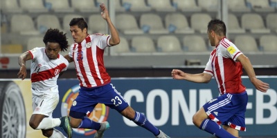 Paraguay-Per�, en lucha frontal por un lugar en Rusia 2018