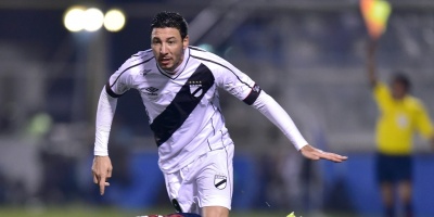 Danubio los quiere mirar de arriba 