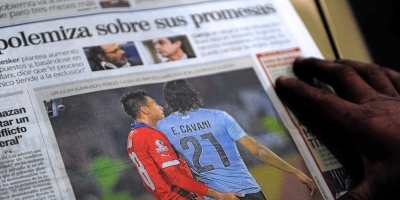 Publicidad chilena califica como �la revancha de los dedos� el partido ante Uruguay 