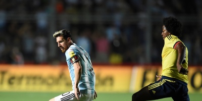 Messi anuncia que Argentina no habla con la prensa por acusaci�n contra Lavezzi