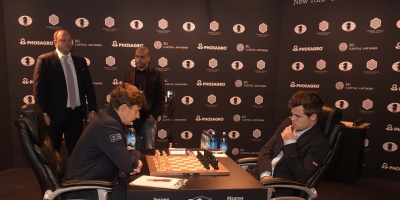 Carlsen y Karjakin siguen iguales
