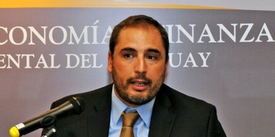 El Ministerio de Econom�a y Finanzas analiza el procentaje de ajustes  de las tarifas p�blicas previstos para enero de 2017.