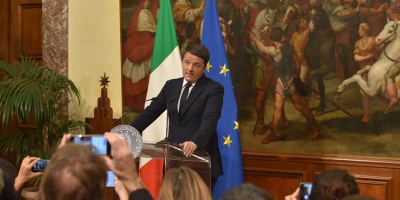 Primer ministro de Italia renuncia tras perder refer�ndum