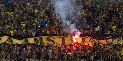 Pe�arol deber� pagar multa y jugar a puertas cerradas por incidentes en cl�sico 