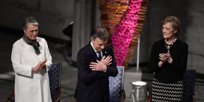 Santos recibi� el Nobel de la paz "en nombre de las v�ctimas"