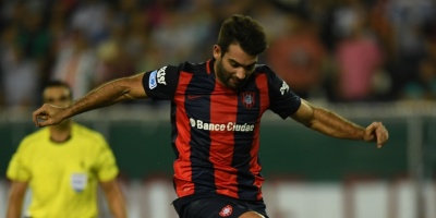 Cauteruccio marca doblete y se luce en Argentina