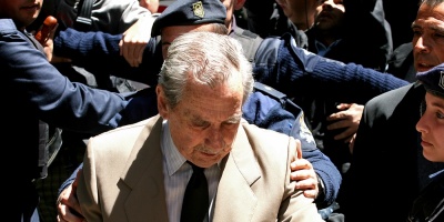 Gregorio Alvarez permanece internado