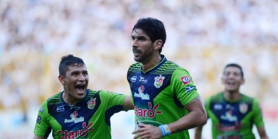 Abreu campe�n en El Salvador con el Santa Tecla