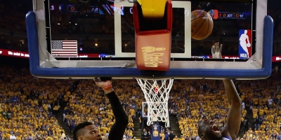 Cavaliers vencen a Bucks 113-102 en la NBA