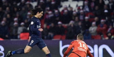 Cavani mantiene su ventaja en goleadores de la Ligue 1