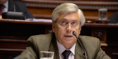 Siguen los cuestionamientos al ajuste de las tarifas p�blicas