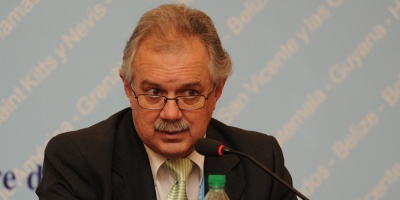 Men�ndez neg� que se haya postergado la reforma de la Caja Militar 