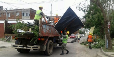 Las tareas de reconstrucci�n de San Carlos ya est�n en marcha