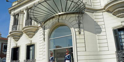 Frente Amplio discute esta tarde sobre jubilaciones militares