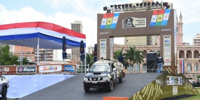 El Dakar recorre tres pa�ses