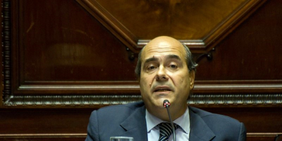 Abdala critica p�rdida de US$ 100 millones en regasificadora 