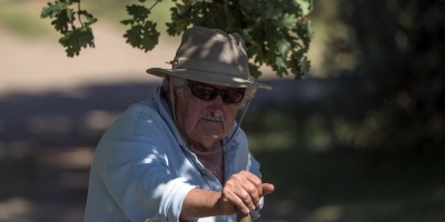 Kusturica retrata a su "�ltimo h�roe", Mujica 