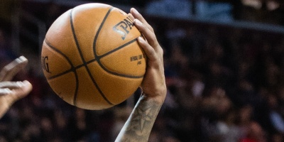 LeBron, Irving, Love y Carmelo terminan por todo lo alto jornada de la NBA