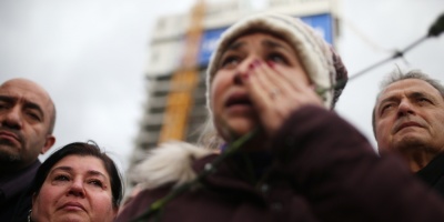 Cuatro polic�as muertos en un atentado con bomba en Turqu�a